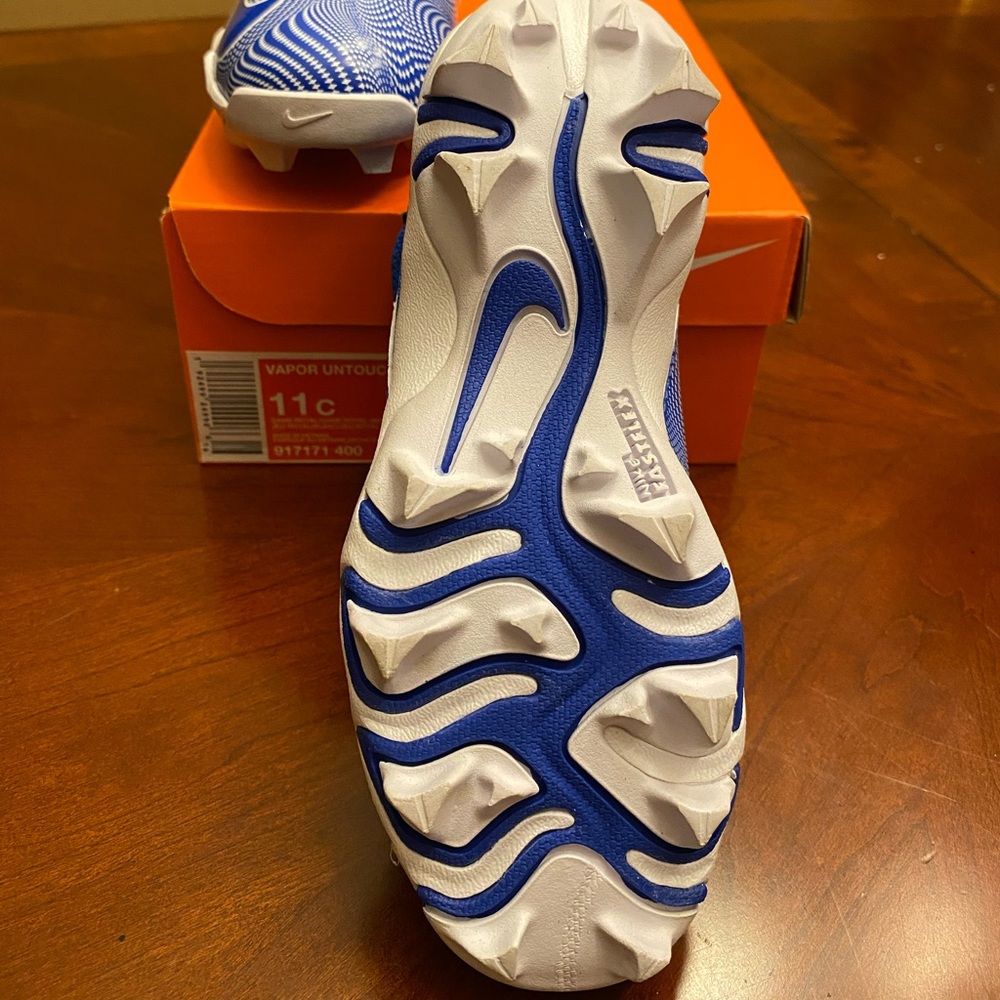Football Cleats - Picture 6 of 6